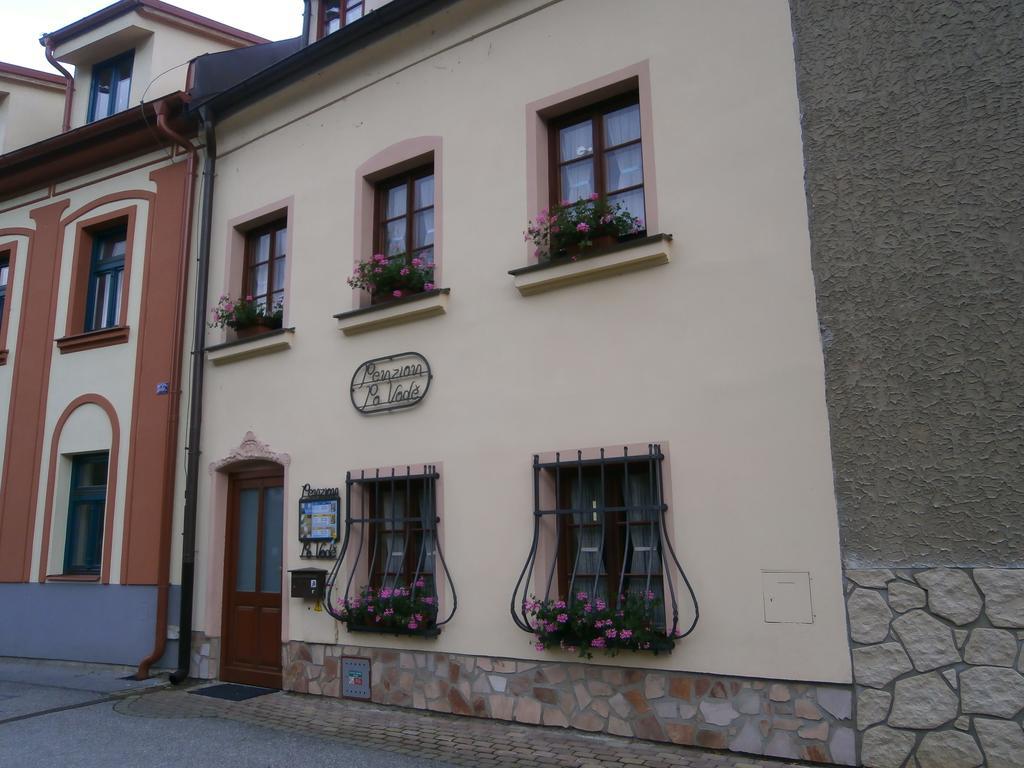 فندق Penzion Po Vode Český Krumlov المظهر الخارجي الصورة